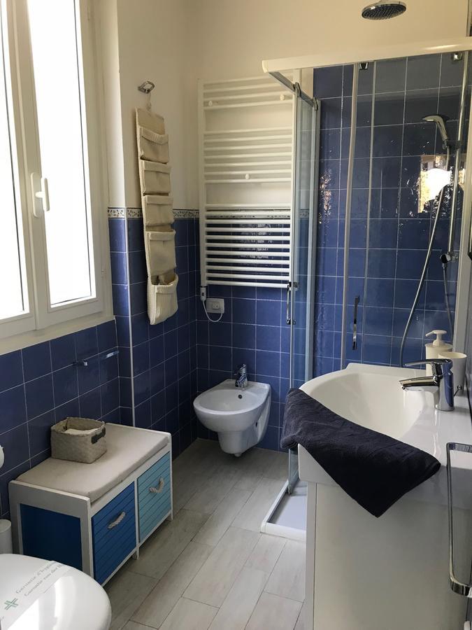Апарт отель Residenza Le Logge Торри-дель-Бенако Экстерьер фото